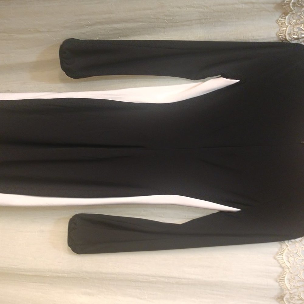 Dress - Picture 6 of 6